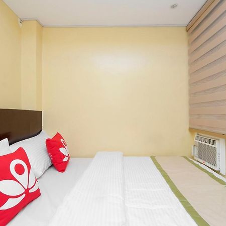 Zen Rooms Time Travellers Makati Makati City Екстер'єр фото