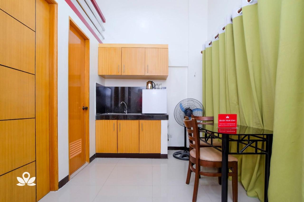 Zen Rooms Time Travellers Makati Makati City Екстер'єр фото
